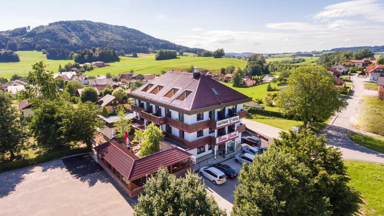 Gasthaus Hotel Beim Erich Oberhofen am Irrsee Extérieur photo