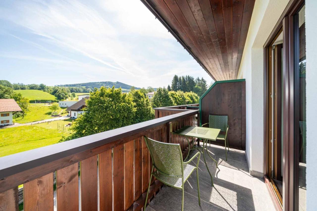 Gasthaus Hotel Beim Erich Oberhofen am Irrsee Extérieur photo